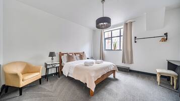 2 Schlafzimmer, Bügeleisen/Bügelbrett, WLAN, Bettwäsche