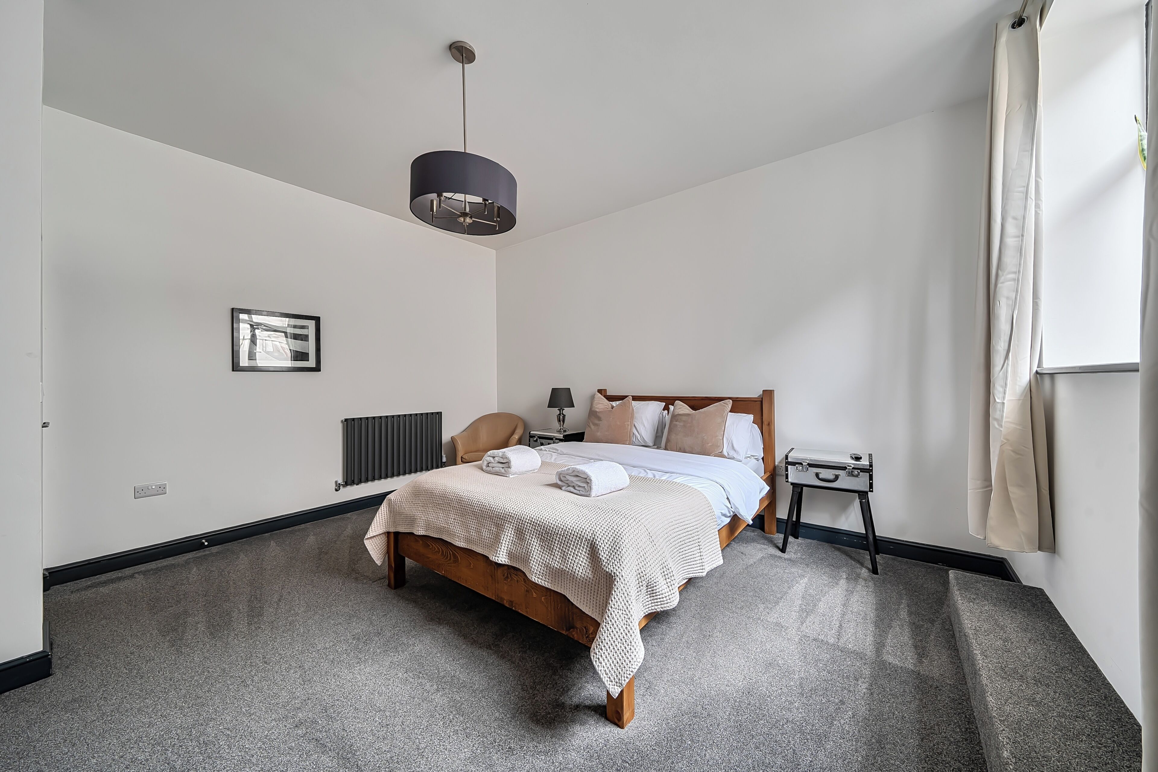 2 chambres, fer et planche à repasser, Wi-Fi, draps fournis