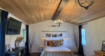 Willow Pond Cabin