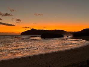 双人房, 阳台, 海景 | 海滩 | 在海滩、白沙