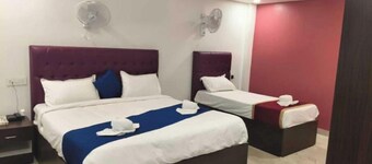 RATHNA RESIDENCY YERCAUD