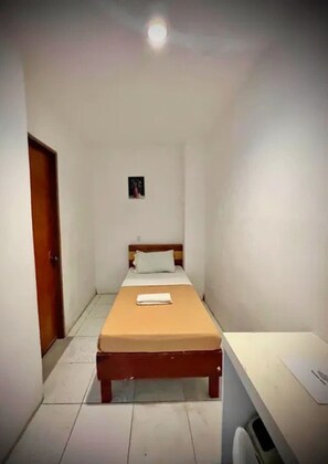 Single Room | Desk, free WiFi - Buenas J Hotel and Spa (Bacolod)