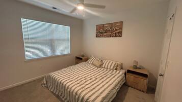 1 chambre, fer et planche à repasser, Wi-Fi, draps fournis