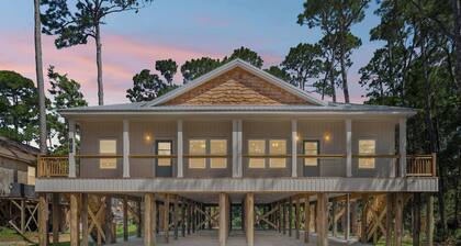 Luxury Retreat on Oleander - Unit J