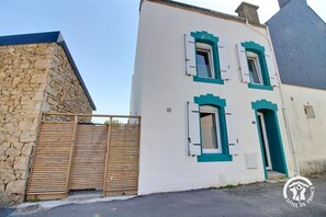 Exterior - Vrbo Property (ETEL)