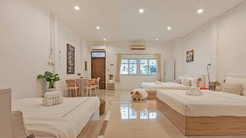 House, 3 Bedrooms, Accessible, Balcony
