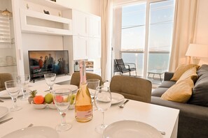 Dining - Exceptional Sea View Apart St Paul's Bay, Saint Paul's Bay, Malta (Saint Paul's Bay)