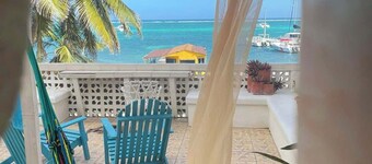 Hotel Spindrift & Golf Cart Rental