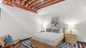 Room - Brick & Bed, Modern Loft, Walk to Arch, Stadium, 402 (St. Louis)