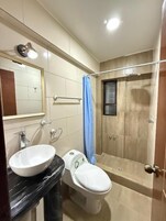 Comfort Suite, 1 King Bed, Private Bathroom, City View | Bathroom | Shower, free toiletries, hair dryer, towels