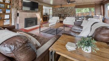 TV, fireplace, offices