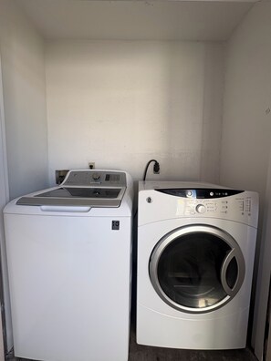 Interior - Cozy, elegant 2 bedroom space to make you feel at home (Phoenix)