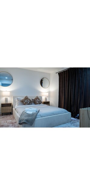 Room - Cozy, elegant 2 bedroom space to make you feel at home (Phoenix)