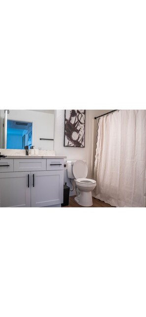 Bathroom - Cozy, elegant 2 bedroom space to make you feel at home (Phoenix)