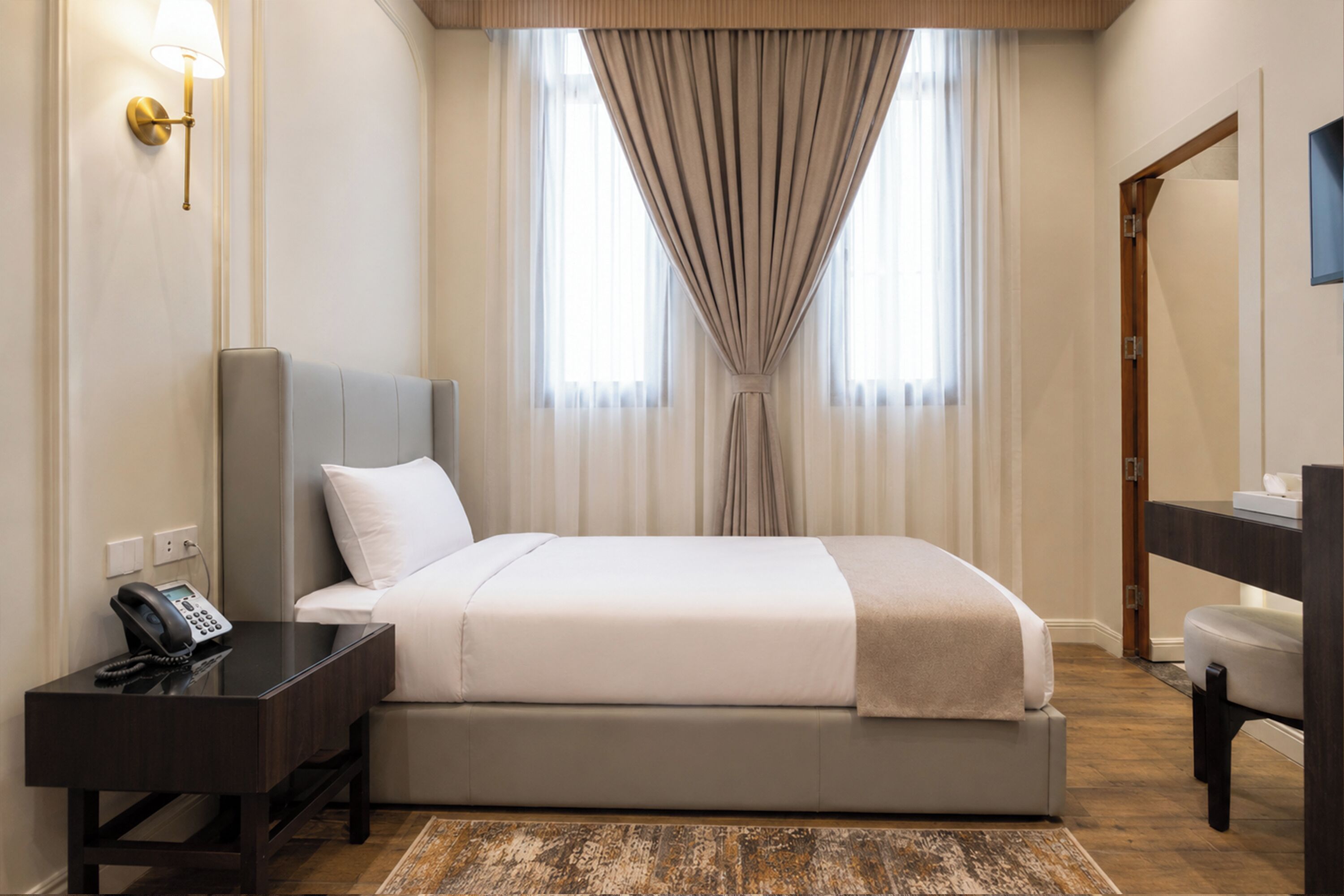Quarto solteiro | Cofres nos quartos, Wi-Fi de cortesia