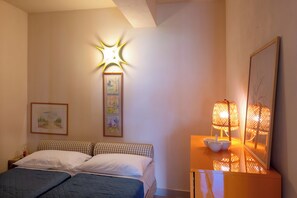 Iron/ironing board, WiFi, bed sheets - Vrbo Property (Taormina)