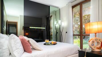Iron/ironing board, WiFi