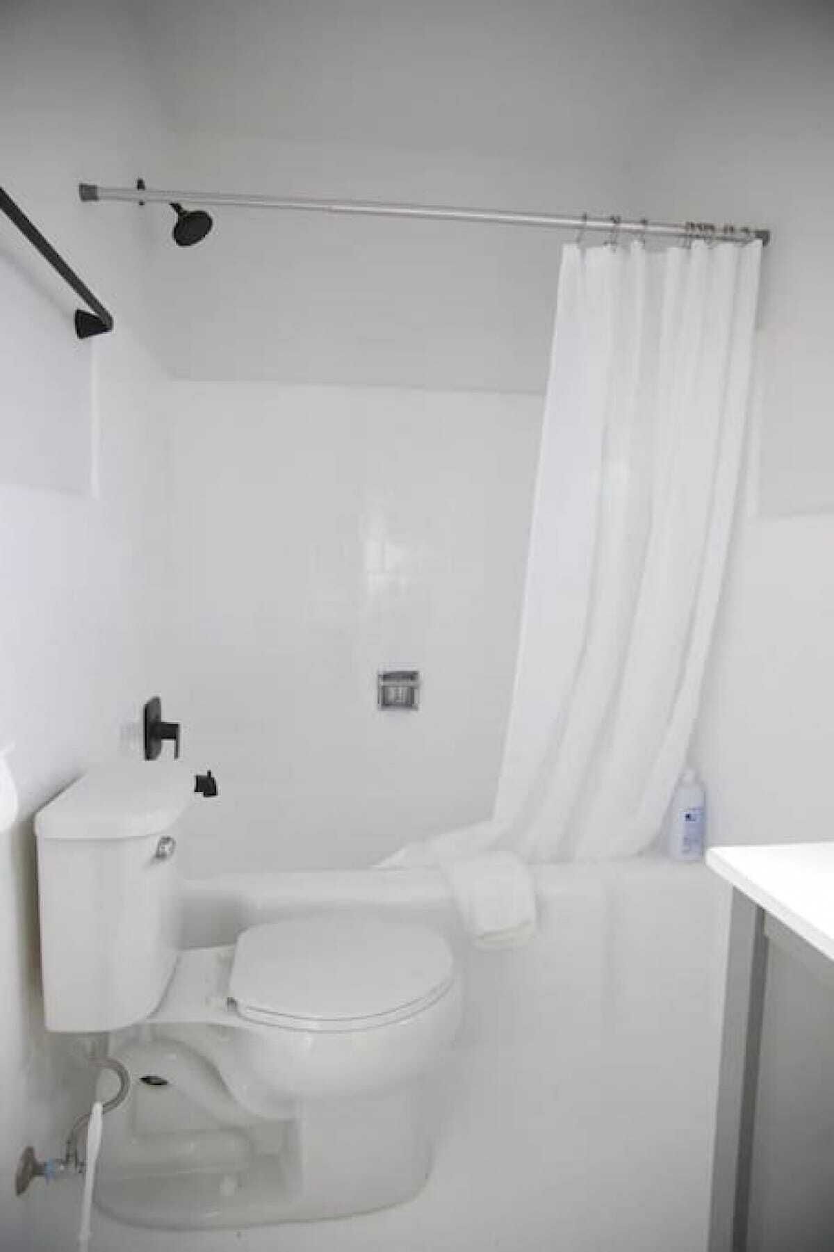 Apartment | Bathroom
