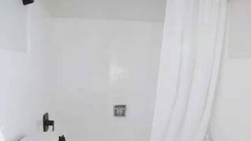 Apartment | Bathroom