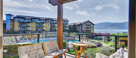 Deluxe Condo, 2 Bedrooms, Balcony, Lake View | Lake view
