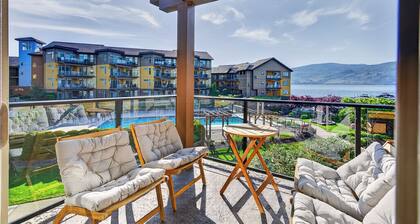 Lakefront Pool and Lake View 2 Bdrm 4205