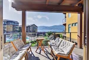 Deluxe Condo, 2 Bedrooms, Balcony, Lake View | Terrace/patio