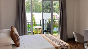 Deluxe Double Room, Balcony, Ocean View | Desk, laptop workspace, free WiFi
