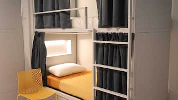 Blackout curtains, free WiFi