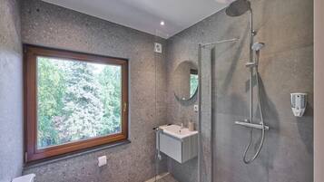 Een douche, een haardroger