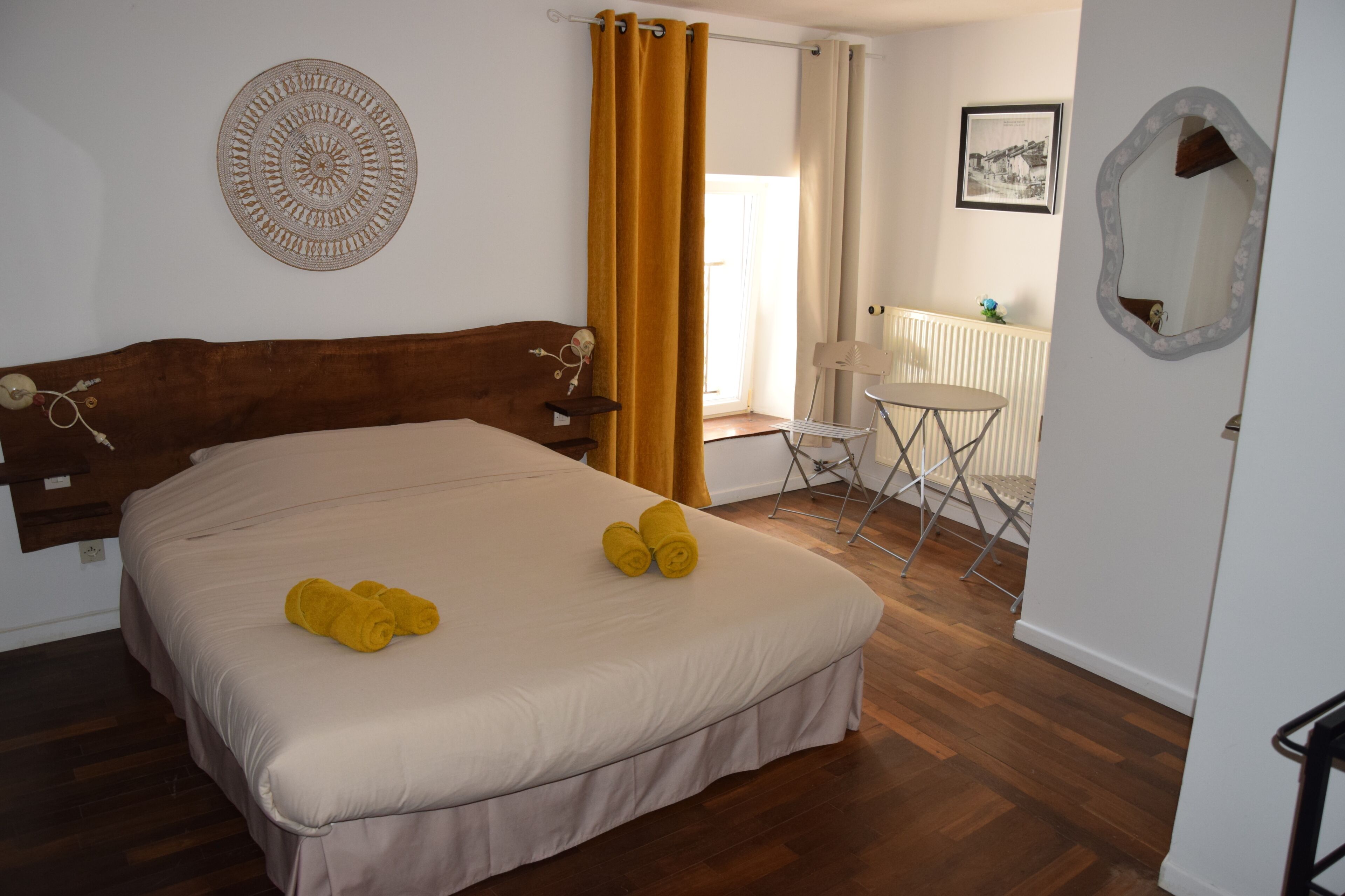 5 bedrooms, iron/ironing board, free WiFi, bed sheets