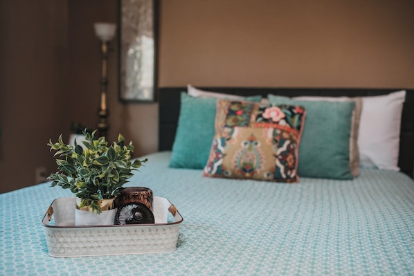 1 bedroom, iron/ironing board, WiFi (free), bed sheets - Close to beach, golf courses & wineries/Pet friendly 1-bdrm apartment in Nipomo (Nipomo)