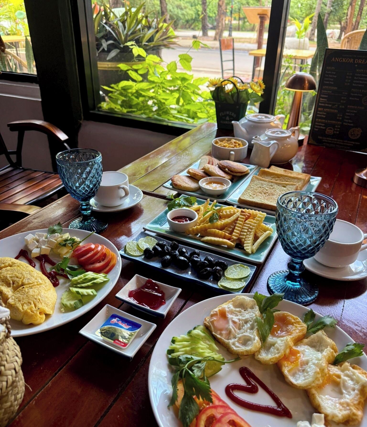 Daily continental breakfast for a fee