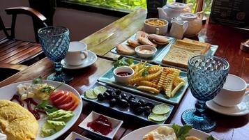 Daily continental breakfast for a fee