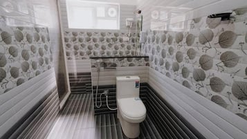 Free toiletries, towels, soap, shampoo
