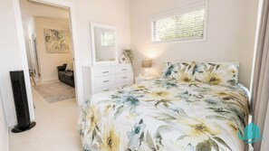 Iron/ironing board, free WiFi, bed sheets - Coastal Hideaway @ Pelican, Walk to Beach & Lake (Pelican)