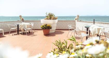 Piccolo Mondo Hotel