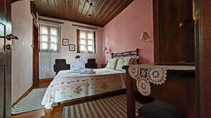 Basic Double or Twin Room, Courtyard View | In-room safe, blackout drapes, soundproofing, iron/ironing board - VAROSI GUESTHOUSE (EDESSA)