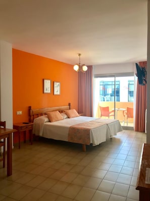 Unclassified image, 3 of 41, button - Jovial Apartments (Sant Antoni de Portmany)
