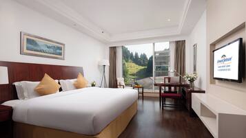 Classic Single Room, Courtyard View | In-room safe, desk, soundproofing, iron/ironing board
