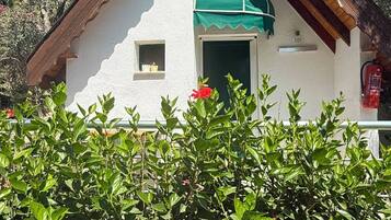 Basic Bungalow