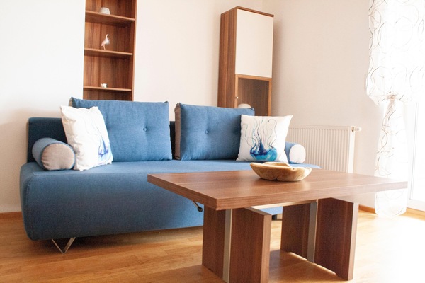 Schlafsofa mit Fernseher