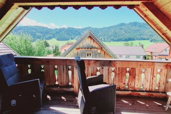 Balcony with seating