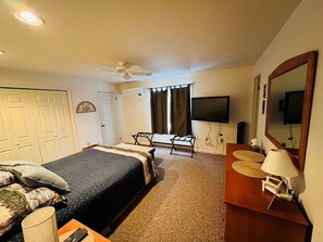 Room - Adirondack Townhome | Heated Pool + Foosball + Billiards | Uncas by AvantStay (North Creek)