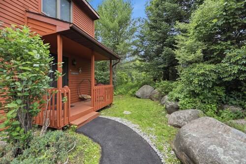 Heated Pool + Pool Table + Foosball | Near Gore | Powder Pass by AvantStay
