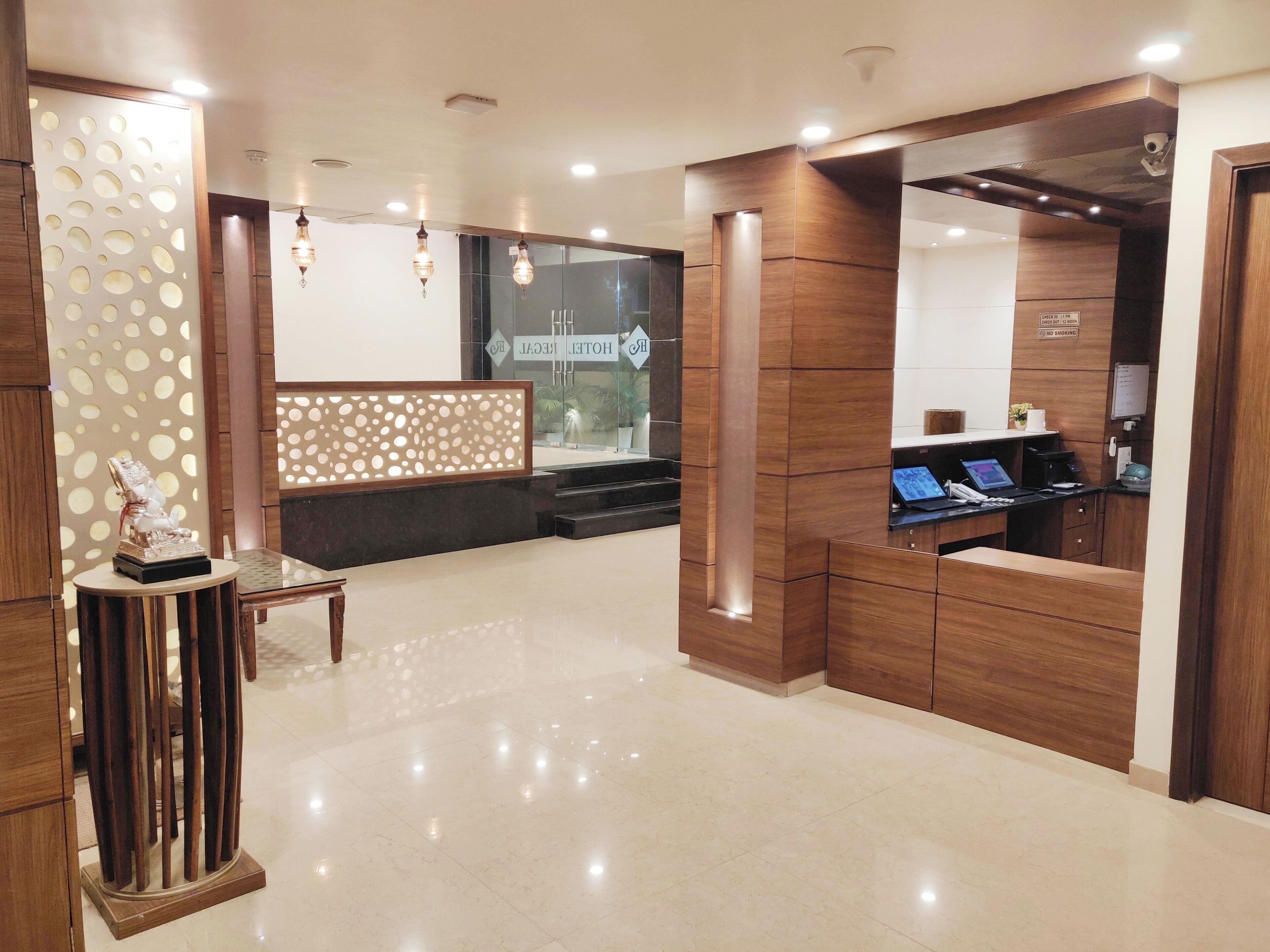 Lobi. Hotel Regal