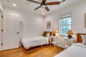Room - Family Home w/ Community Perks in Simpsonville! (Simpsonville)