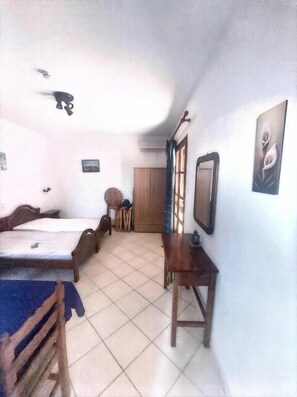 Habitación básica doble | Wifi gratis 