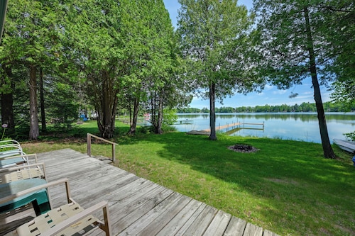 Waterfront Days, Fireside Nights! Lake Helen Haven