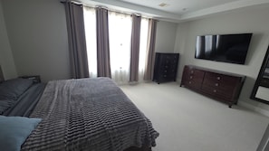 3 bedrooms, WiFi, bed sheets - East downtown hideaway - close enough to the scene far enough to relax (Houston)