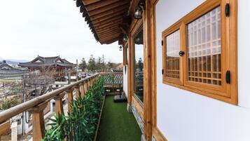 Romantic Room, Park View | Terrace/patio